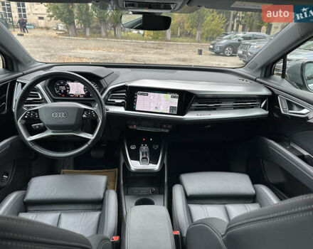 Сірий Ауді Q4 e-tron, об'ємом двигуна 0 л та пробігом 130 тис. км за 26900 $, фото 16 на Automoto.ua