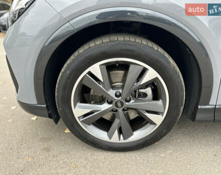 Сірий Ауді Q4 e-tron, об'ємом двигуна 0 л та пробігом 130 тис. км за 26900 $, фото 8 на Automoto.ua