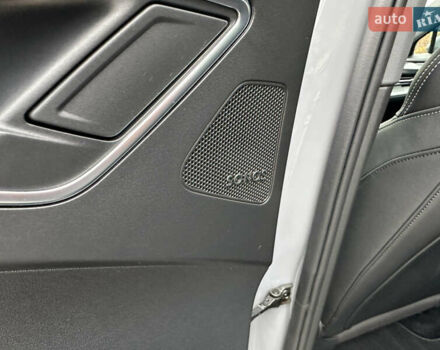 Серый Ауди Q4 e-tron, объемом двигателя 0 л и пробегом 130 тыс. км за 28000 $, фото 22 на Automoto.ua