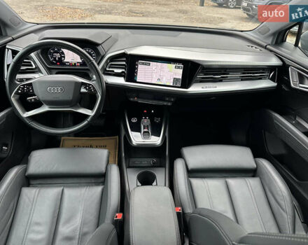 Серый Ауди Q4 e-tron, объемом двигателя 0 л и пробегом 130 тыс. км за 28000 $, фото 17 на Automoto.ua