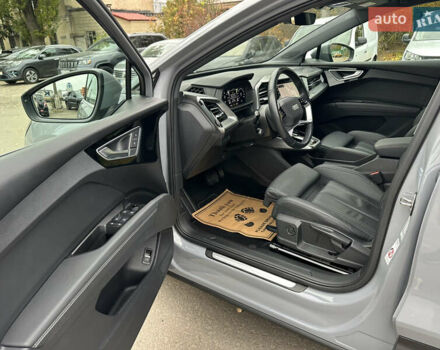 Сірий Ауді Q4 e-tron, об'ємом двигуна 0 л та пробігом 130 тис. км за 26900 $, фото 23 на Automoto.ua