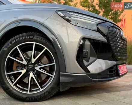 Сірий Ауді Q4 e-tron, об'ємом двигуна 0 л та пробігом 45 тис. км за 36200 $, фото 6 на Automoto.ua