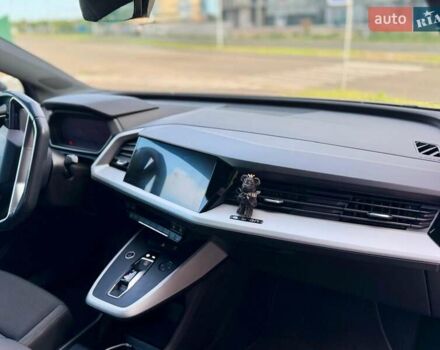 Сірий Ауді Q4 e-tron, об'ємом двигуна 0 л та пробігом 44 тис. км за 25300 $, фото 28 на Automoto.ua