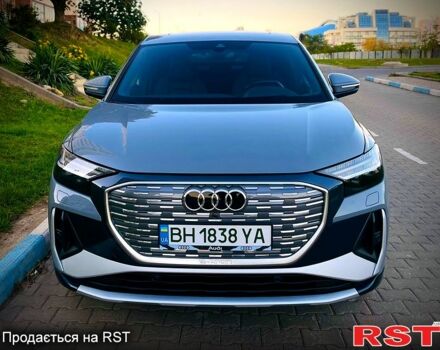 Сірий Ауді Q4 e-tron, об'ємом двигуна 0 л та пробігом 34 тис. км за 39500 $, фото 3 на Automoto.ua