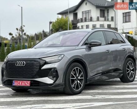 Серый Ауди Q4 e-tron, объемом двигателя 0 л и пробегом 45 тыс. км за 33850 $, фото 3 на Automoto.ua