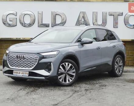 Серый Ауди Q4 e-tron, объемом двигателя 0 л и пробегом 22 тыс. км за 29999 $, фото 3 на Automoto.ua