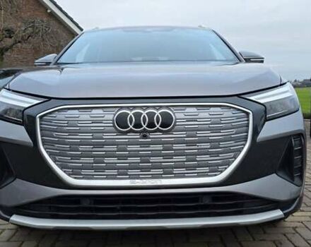 Серый Ауди Q4 e-tron, объемом двигателя 0 л и пробегом 129 тыс. км за 24532 $, фото 8 на Automoto.ua