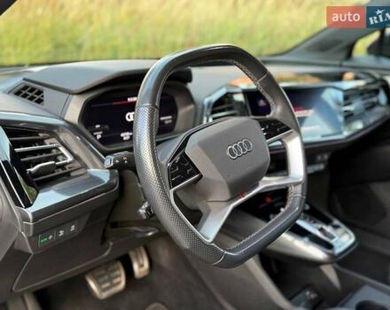 Сірий Ауді Q4 e-tron, об'ємом двигуна 0 л та пробігом 45 тис. км за 36200 $, фото 18 на Automoto.ua