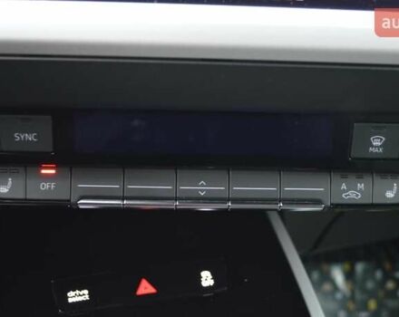 Серый Ауди Q4 e-tron, объемом двигателя 0 л и пробегом 22 тыс. км за 29999 $, фото 25 на Automoto.ua