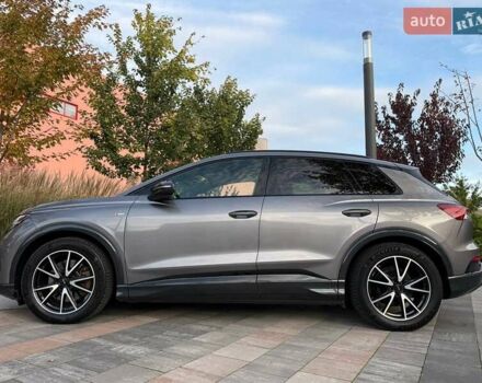 Сірий Ауді Q4 e-tron, об'ємом двигуна 0 л та пробігом 45 тис. км за 36200 $, фото 3 на Automoto.ua