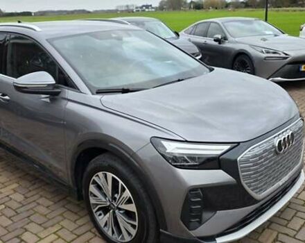 Серый Ауди Q4 e-tron, объемом двигателя 0 л и пробегом 129 тыс. км за 24532 $, фото 6 на Automoto.ua