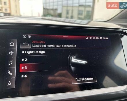 Серый Ауди Q4 e-tron, объемом двигателя 0 л и пробегом 45 тыс. км за 33850 $, фото 42 на Automoto.ua