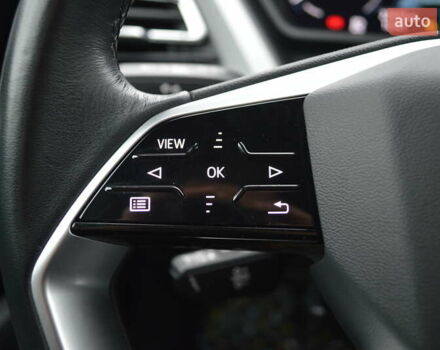 Серый Ауди Q4 e-tron, объемом двигателя 0 л и пробегом 22 тыс. км за 29999 $, фото 19 на Automoto.ua