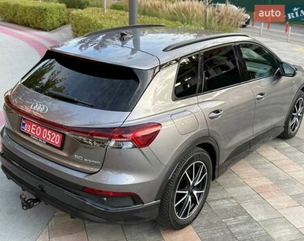 Сірий Ауді Q4 e-tron, об'ємом двигуна 0 л та пробігом 45 тис. км за 36200 $, фото 8 на Automoto.ua