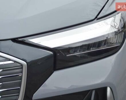 Серый Ауди Q4 e-tron, объемом двигателя 0 л и пробегом 22 тыс. км за 29999 $, фото 13 на Automoto.ua