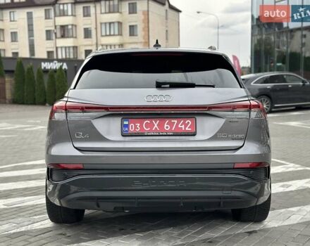 Серый Ауди Q4 e-tron, объемом двигателя 0 л и пробегом 45 тыс. км за 33850 $, фото 9 на Automoto.ua