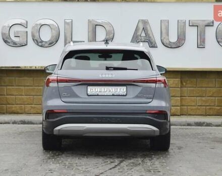 Серый Ауди Q4 e-tron, объемом двигателя 0 л и пробегом 22 тыс. км за 29999 $, фото 9 на Automoto.ua