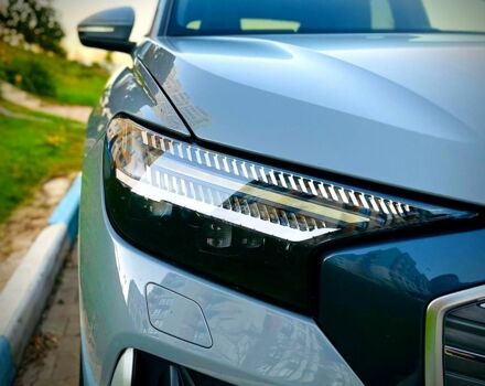 Сірий Ауді Q4 e-tron, об'ємом двигуна 0 л та пробігом 34 тис. км за 39500 $, фото 10 на Automoto.ua