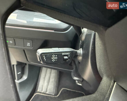 Сірий Ауді Q4 e-tron, об'ємом двигуна 0 л та пробігом 11 тис. км за 30000 $, фото 28 на Automoto.ua