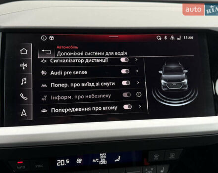 Сірий Ауді Q4 e-tron, об'ємом двигуна 0 л та пробігом 25 тис. км за 29790 $, фото 49 на Automoto.ua
