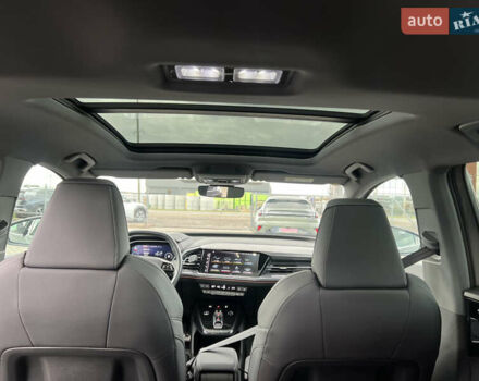 Серый Ауди Q4 e-tron, объемом двигателя 0 л и пробегом 18 тыс. км за 33500 $, фото 11 на Automoto.ua