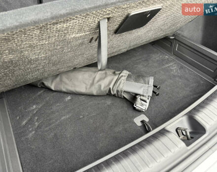 Сірий Ауді Q4 e-tron, об'ємом двигуна 0 л та пробігом 25 тис. км за 29790 $, фото 53 на Automoto.ua