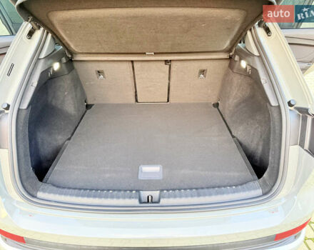 Серый Ауди Q4 e-tron, объемом двигателя 0 л и пробегом 55 тыс. км за 27500 $, фото 42 на Automoto.ua