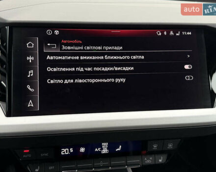 Сірий Ауді Q4 e-tron, об'ємом двигуна 0 л та пробігом 25 тис. км за 29790 $, фото 47 на Automoto.ua