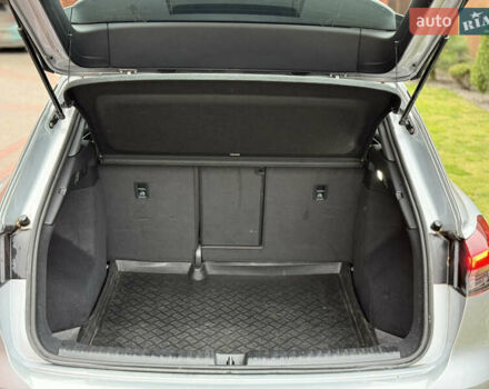 Серый Ауди Q4 e-tron, объемом двигателя 0 л и пробегом 50 тыс. км за 16900 $, фото 58 на Automoto.ua