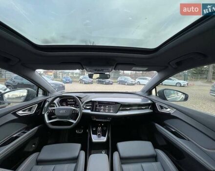 Серый Ауди Q4 e-tron, объемом двигателя 0 л и пробегом 16 тыс. км за 26999 $, фото 21 на Automoto.ua
