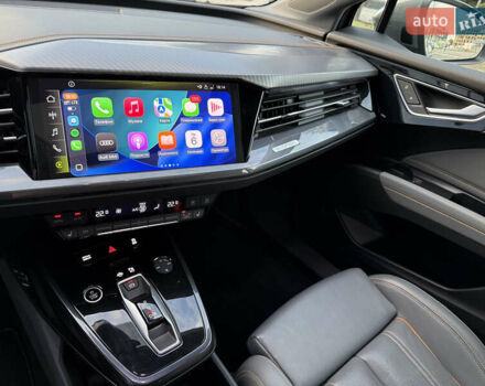 Сірий Ауді Q4 e-tron, об'ємом двигуна 0 л та пробігом 11 тис. км за 30000 $, фото 24 на Automoto.ua