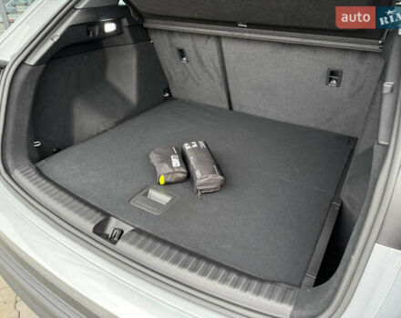 Сірий Ауді Q4 e-tron, об'ємом двигуна 0 л та пробігом 25 тис. км за 29790 $, фото 52 на Automoto.ua