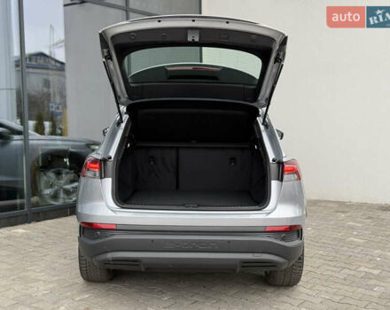 Сірий Ауді Q4 e-tron, об'ємом двигуна 0 л та пробігом 25 тис. км за 29790 $, фото 51 на Automoto.ua