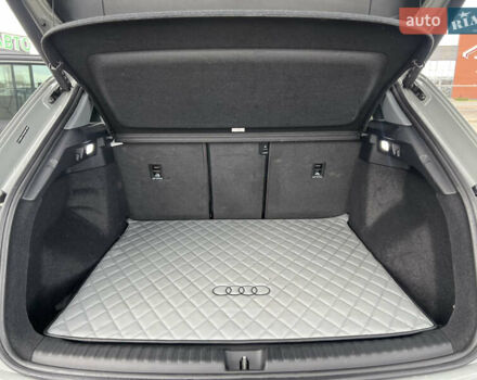 Ауди Q4 e-tron 2023 в Львове на Automoto.ua Серый Ауди Q4 e-tron, объемом двигателя 0 л и пробегом 18 тыс. км за 34500 $, фото 16 на Automoto.ua
