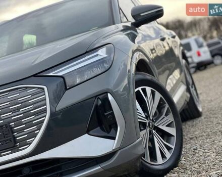 Серый Ауди Q4 e-tron, объемом двигателя 0 л и пробегом 16 тыс. км за 26999 $, фото 8 на Automoto.ua