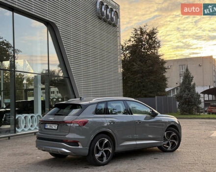 Сірий Ауді Q4 e-tron, об'ємом двигуна 0 л та пробігом 11 тис. км за 30000 $, фото 10 на Automoto.ua