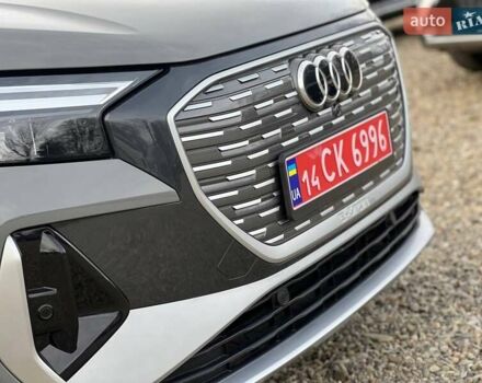 Серый Ауди Q4 e-tron, объемом двигателя 0 л и пробегом 20 тыс. км за 26999 $, фото 11 на Automoto.ua