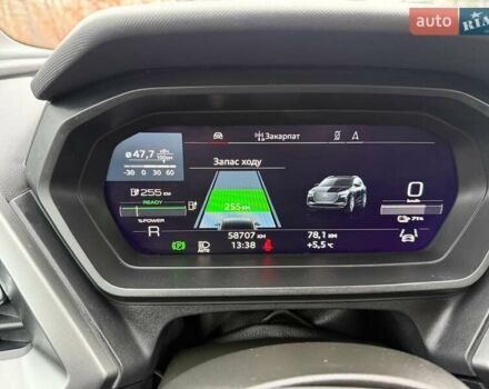 Серый Ауди Q4 e-tron, объемом двигателя 0 л и пробегом 58 тыс. км за 29627 $, фото 2 на Automoto.ua
