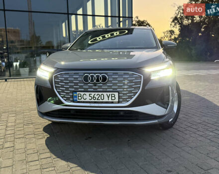 Серый Ауди Q4 e-tron, объемом двигателя 0 л и пробегом 29 тыс. км за 33700 $, фото 13 на Automoto.ua