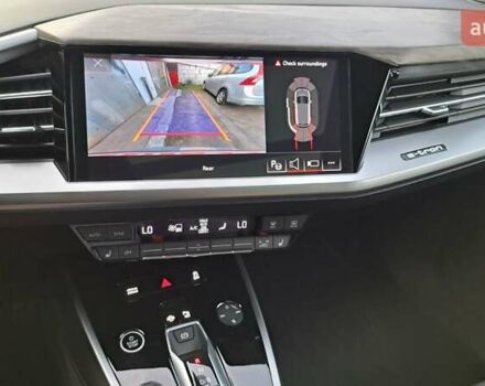 Серый Ауди Q4 e-tron, объемом двигателя 0 л и пробегом 8 тыс. км за 32900 $, фото 12 на Automoto.ua