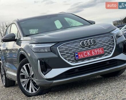 Серый Ауди Q4 e-tron, объемом двигателя 0 л и пробегом 20 тыс. км за 26999 $, фото 8 на Automoto.ua
