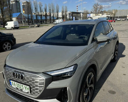 Серый Ауди Q4 e-tron, объемом двигателя 0 л и пробегом 16 тыс. км за 33200 $, фото 2 на Automoto.ua