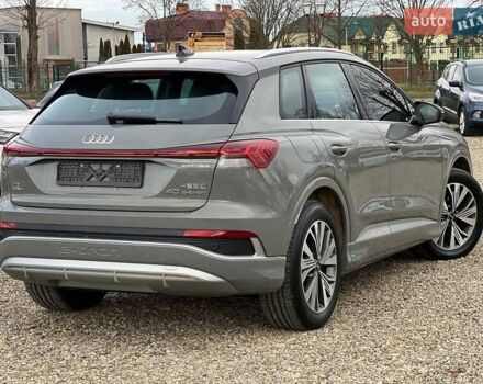 Серый Ауди Q4 e-tron, объемом двигателя 0 л и пробегом 16 тыс. км за 26999 $, фото 4 на Automoto.ua