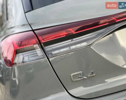Серый Ауди Q4 e-tron, объемом двигателя 0 л и пробегом 20 тыс. км за 26999 $, фото 10 на Automoto.ua