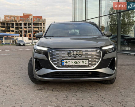 Сірий Ауді Q4 e-tron, об'ємом двигуна 0 л та пробігом 11 тис. км за 30000 $, фото 3 на Automoto.ua