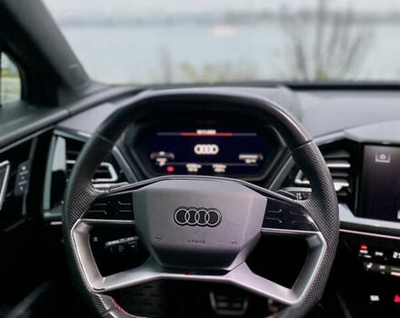Сірий Ауді Q4 e-tron, об'ємом двигуна 0 л та пробігом 41 тис. км за 33900 $, фото 22 на Automoto.ua