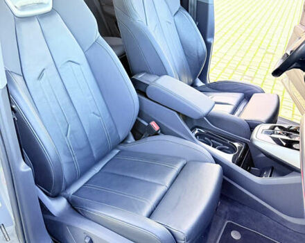 Серый Ауди Q4 e-tron, объемом двигателя 0 л и пробегом 55 тыс. км за 27500 $, фото 31 на Automoto.ua