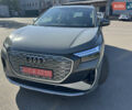Серый Ауди Q4 e-tron, объемом двигателя 0 л и пробегом 32 тыс. км за 27500 $, фото 1 на Automoto.ua