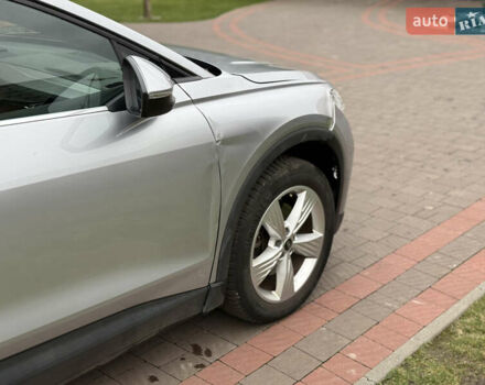 Серый Ауди Q4 e-tron, объемом двигателя 0 л и пробегом 50 тыс. км за 16900 $, фото 6 на Automoto.ua