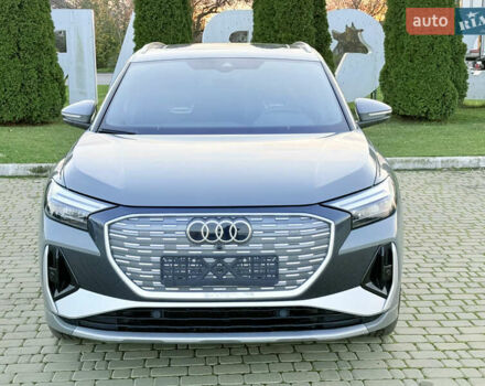 Серый Ауди Q4 e-tron, объемом двигателя 0 л и пробегом 55 тыс. км за 27500 $, фото 7 на Automoto.ua